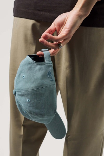 casquette bleu clair loom détails