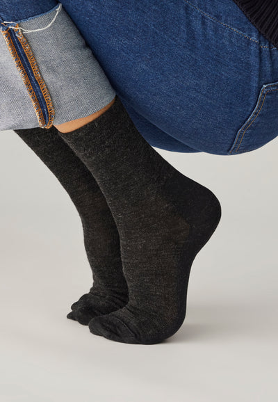 chaussettes laine loom femme gris anthracite-2 main